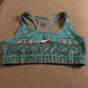Nike pro sports bra